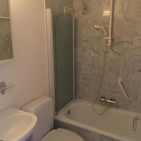 Apartment Prachtige Met Frontaal Zeezicht En Terras 4 Pers.