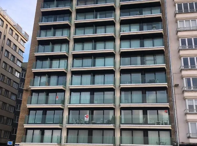 Prachtige Met Frontaal Zeezicht En Terras 4 Pers. 公寓 奥斯滕德